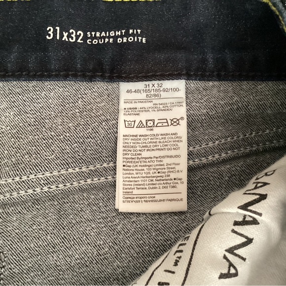 Banana Republic Men’s Straight Fit Traveler Jean, Size 31x32 - Picture 6 of 6